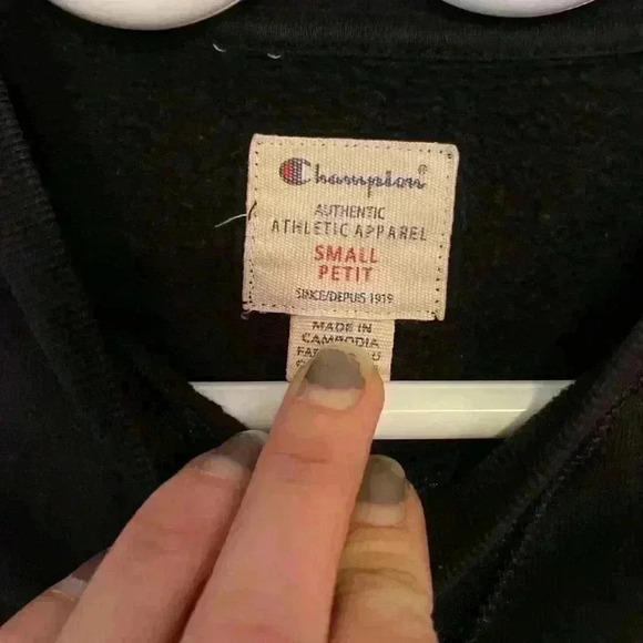 Champion  sweatshirt - Picture 2 of 3